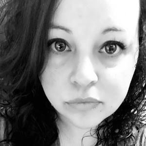 Meet your Posher, Lacey